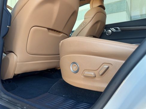 Used 2023 Genesis GV80 3.5T w/ Prestige Package image 18