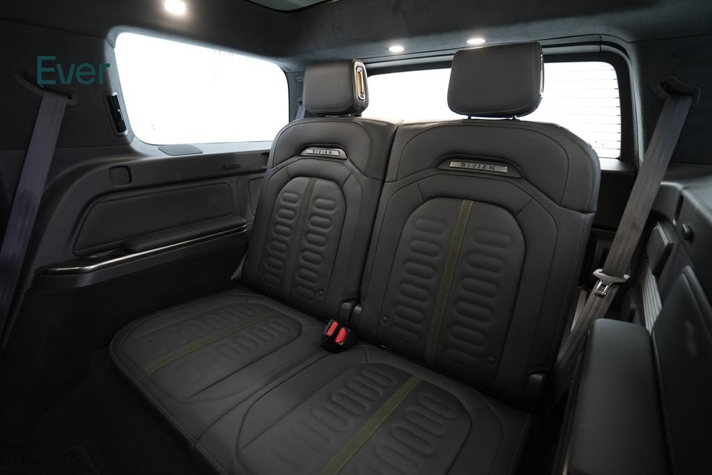 Used 2024 Rivian R1S Adventure Dual AWD/4WD image 25