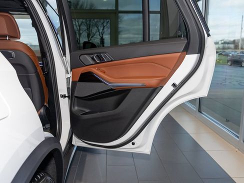 New 2026 BMW X5 xDrive50e AWD/4WD image 32