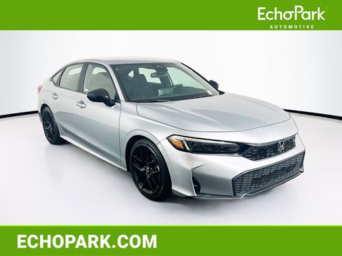 Used 2025 Honda Civic Sport image 1