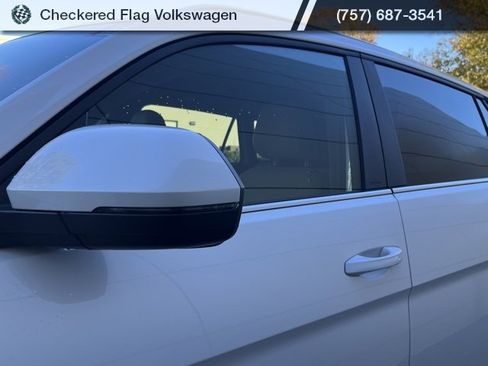New 2026 Volkswagen Atlas SE image 12