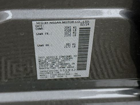 Used 2024 Nissan Leaf S image 12