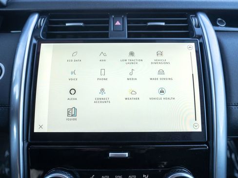 Certified 2022 Land Rover Discovery S image 25