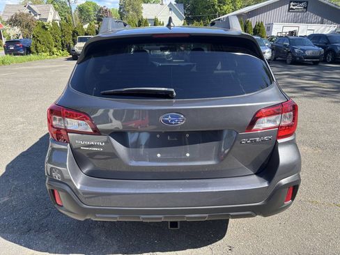 Used 2019 Subaru Outback 2.5i Premium AWD/4WD image 4