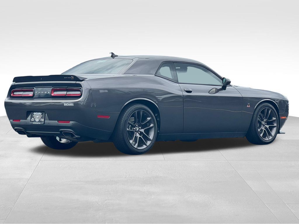 Used 2022 Dodge Challenger R/T Scat Pack RWD image 7