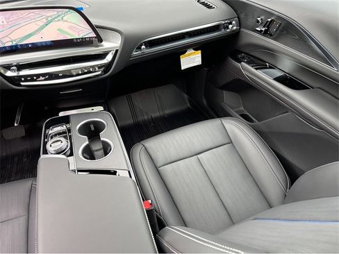 New 2025 Cadillac Lyriq Sport image 17