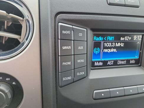 Used 2013 Ford F150 XLT w/ XLT Chrome Pkg AWD/4WD image 16