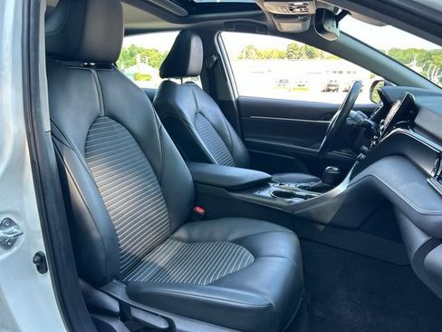 Used 2022 Toyota Camry SE w/ Cold Weather Package AWD/4WD image 24