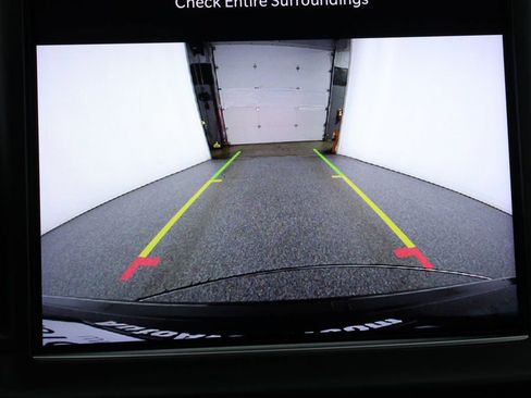 Used 2022 Maserati Levante GT image 16