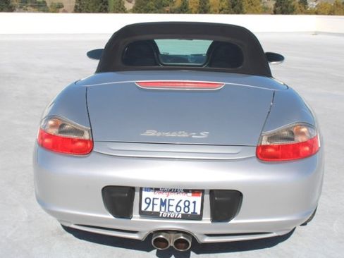 Used 2004 Porsche Boxster S image 4