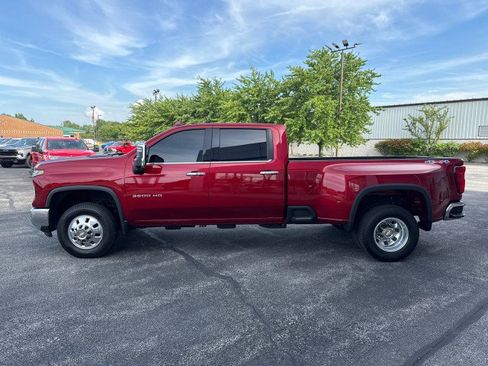 Used 2024 Chevrolet Silverado 3500 LTZ w/ LTZ Plus Package AWD/4WD image 7