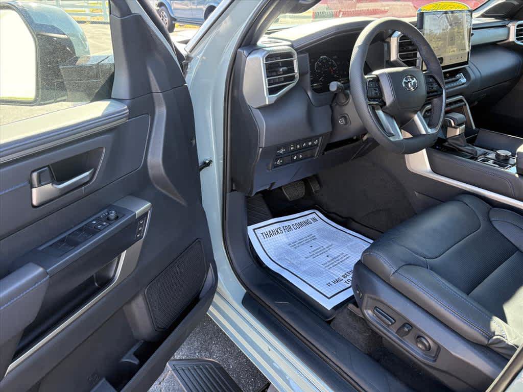 Used 2026 Toyota Sequoia Platinum AWD/4WD image 19