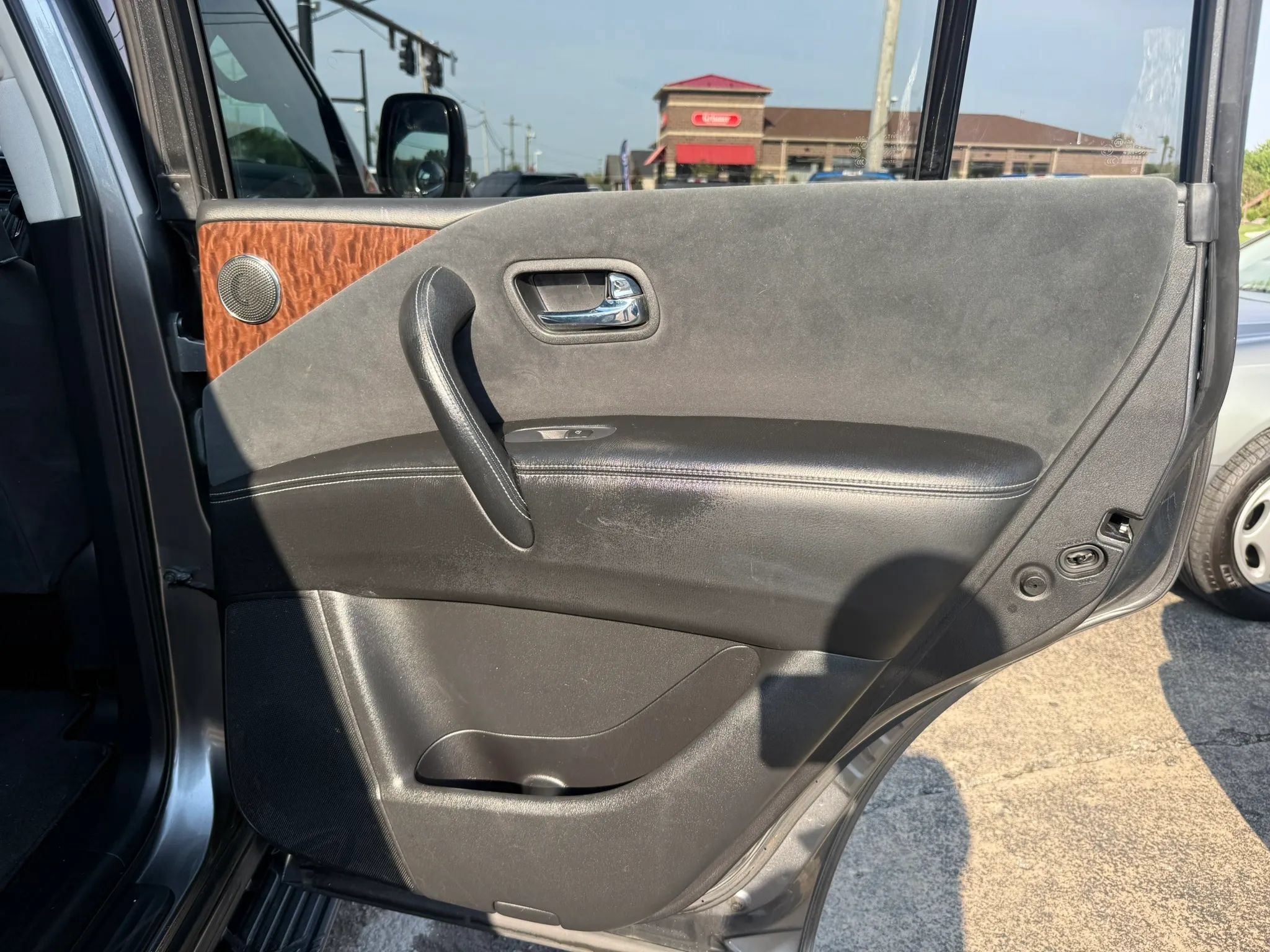 Used 2019 Nissan Armada SV w/ Driver Package AWD/4WD image 17