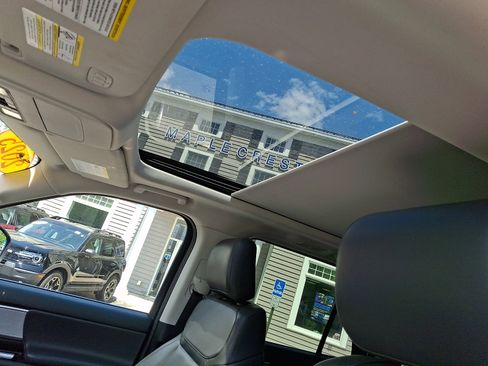 Certified 2025 Ford Expedition Active AWD/4WD image 16
