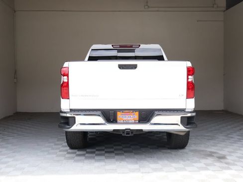 Used 2025 Chevrolet Silverado 1500 LT w/ Safety Package AWD/4WD image 12