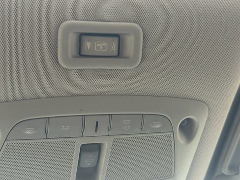 Used 2016 Nissan Pathfinder Platinum w/ Family Entertainment Package AWD/4WD image 28