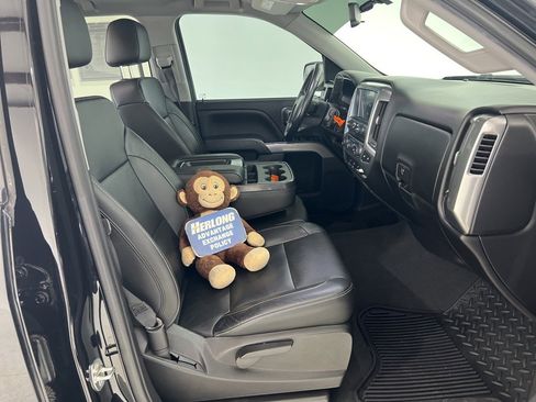 Used 2018 Chevrolet Silverado 1500 LT w/ All Star Edition image 24