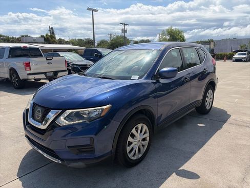 Used 2017 Nissan Rogue S image 7