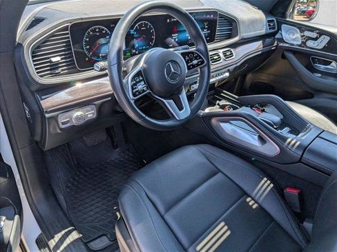 Used 2020 Mercedes-Benz GLS 450 4MATIC image 9