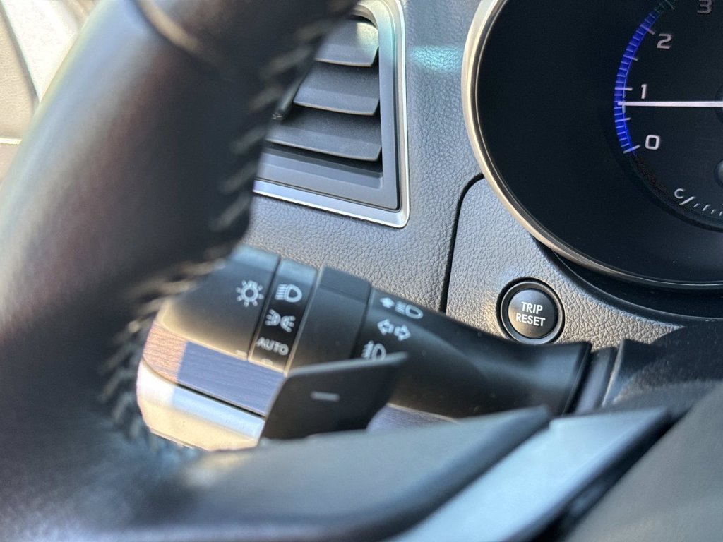 Used 2018 Subaru Legacy 2.5i Limited AWD/4WD image 42