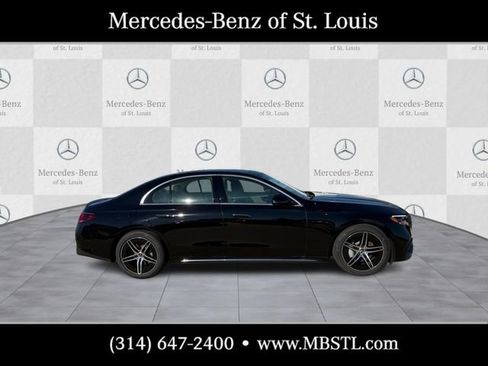 New 2025 Mercedes-Benz E 350 4MATIC Sedan image 2