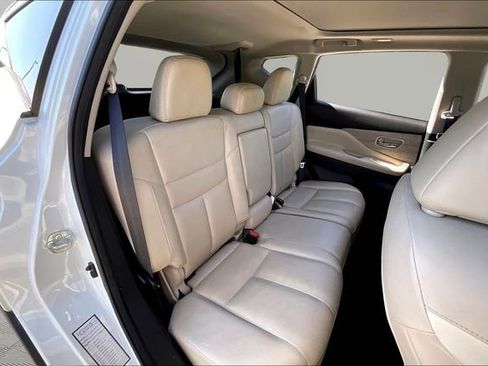 Used 2023 Nissan Murano SL w/ SL Moonroof Package FWD image 17