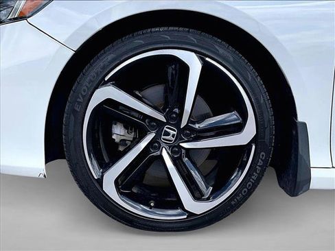 Used 2019 Honda Accord Sport image 10