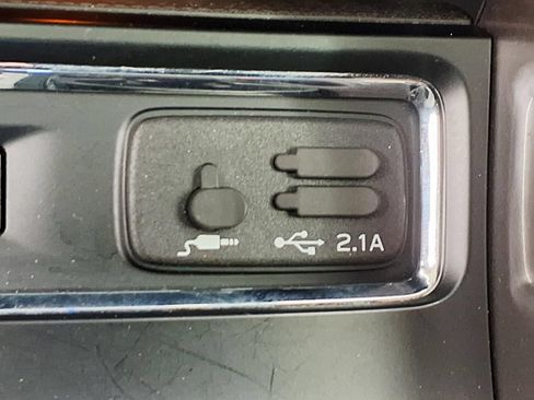Used 2022 Subaru Ascent Limited w/ Technology Package AWD/4WD image 22