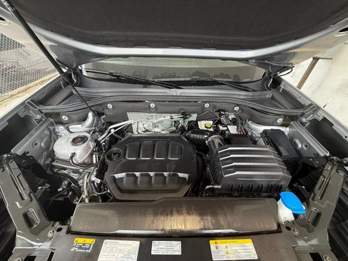 Used 2026 Volkswagen Atlas Cross Sport SE AWD/4WD image 34