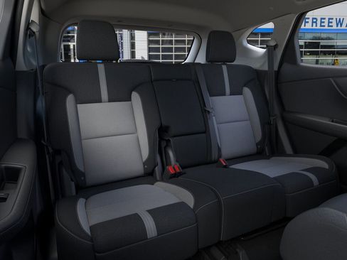 New 2025 Chevrolet Blazer LT image 17