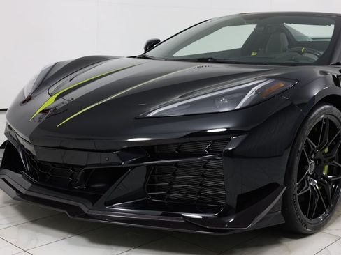 Used 2023 Chevrolet Corvette Z06 w/ Z07 Performance Package RWD image 48