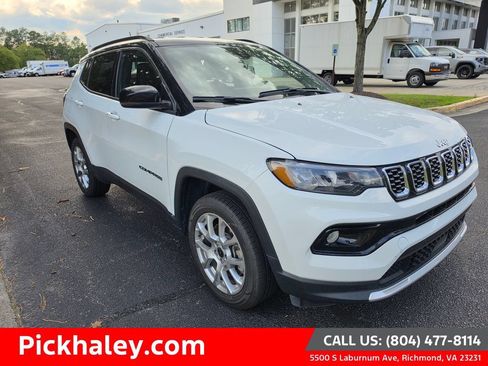 Used 2025 Jeep Compass Limited AWD/4WD image 1