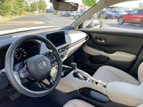 Used 2023 Honda HR-V EX-L image 12
