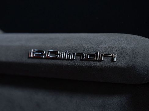 Used 2025 Ferrari 12Cilindri image 33