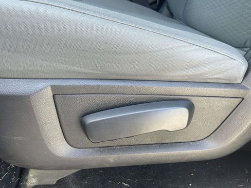 Used 2017 RAM 3500 Tradesman w/ Chrome Appearance Group AWD/4WD image 15