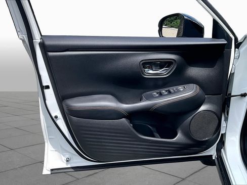 Certified 2023 Honda HR-V Sport image 21