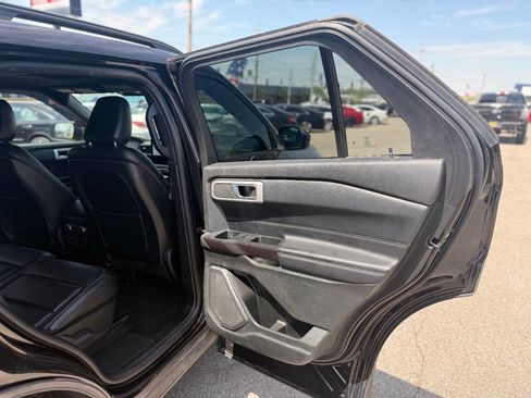 Used 2020 Ford Explorer XLT w/ Equipment Group 202A image 47