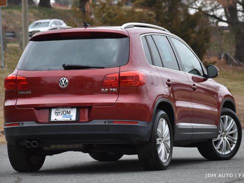 Used 2012 Volkswagen Tiguan S image 5