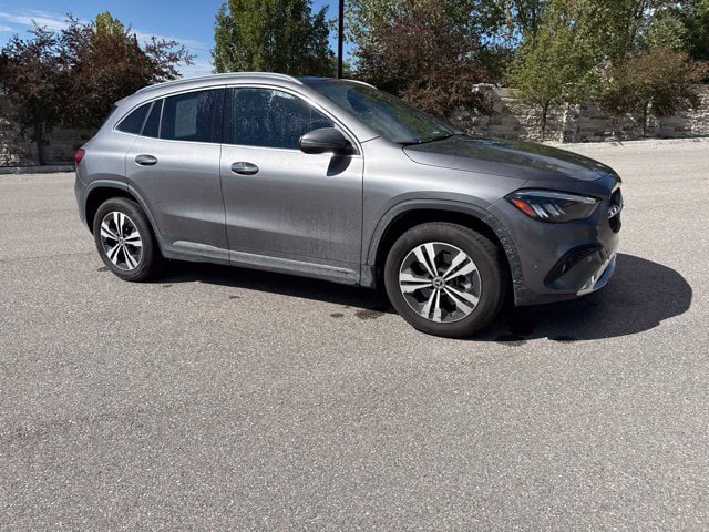 Used 2025 Mercedes-Benz GLA 250 4MATIC image 13