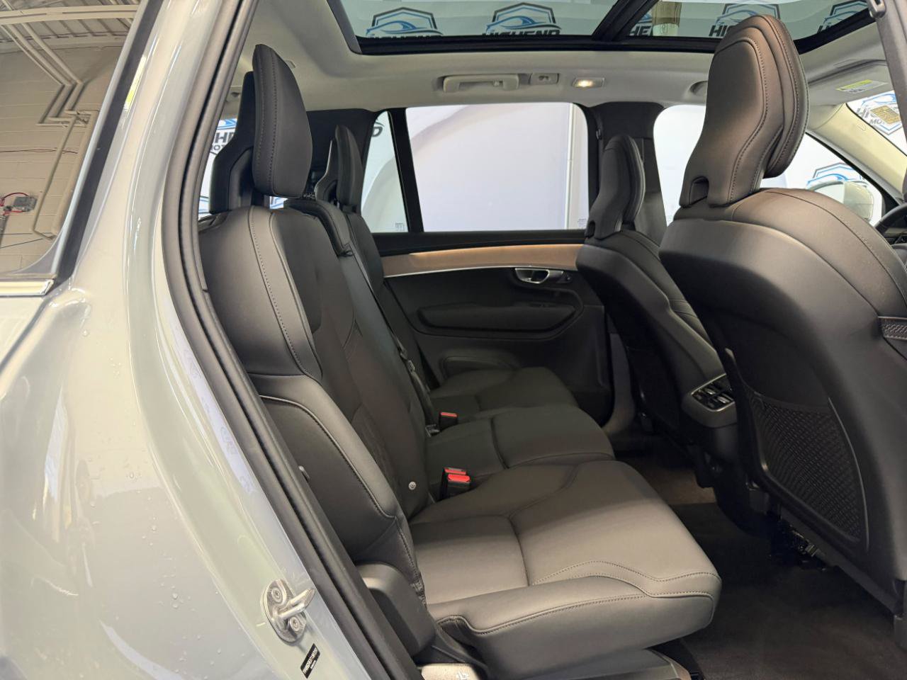 Used 2026 Volvo XC90 B6 Plus AWD/4WD image 25