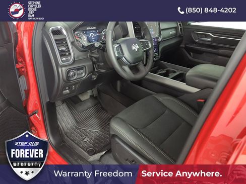 Used 2025 RAM 1500 Big Horn AWD/4WD image 10