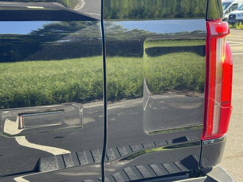 New 2025 Ford F150 Lariat w/ Equipment Group 502A High image 12