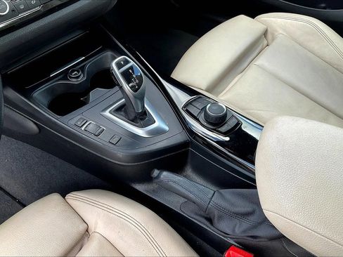 Used 2016 BMW 228i Coupe RWD image 18