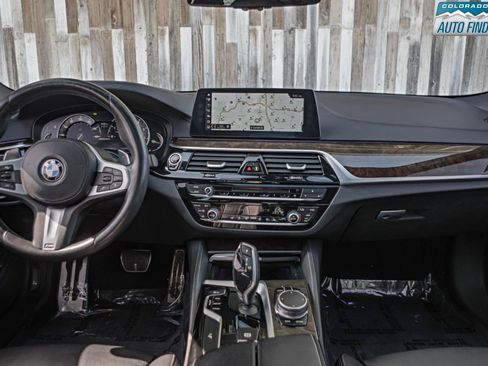 Used 2018 BMW M550i xDrive AWD/4WD image 16