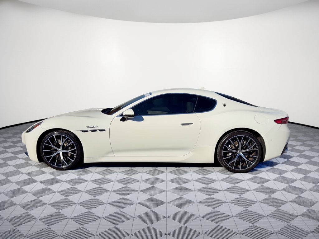 Used 2024 Maserati GranTurismo Modena AWD/4WD image 2