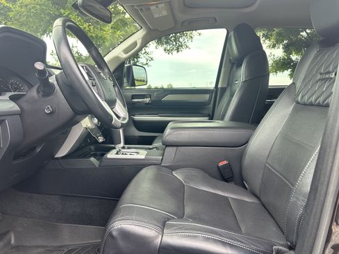 Used 2019 Toyota Tundra Platinum AWD/4WD image 24