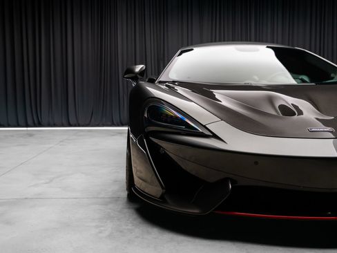 Used 2017 McLaren 570S Coupe RWD image 17
