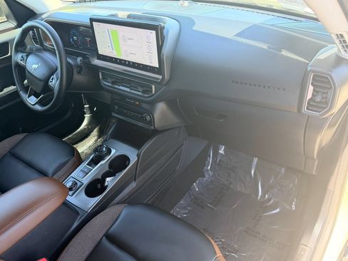 Used 2025 Ford Bronco Sport Outer Banks w/ Outer Banks Tech Package+ AWD/4WD image 11