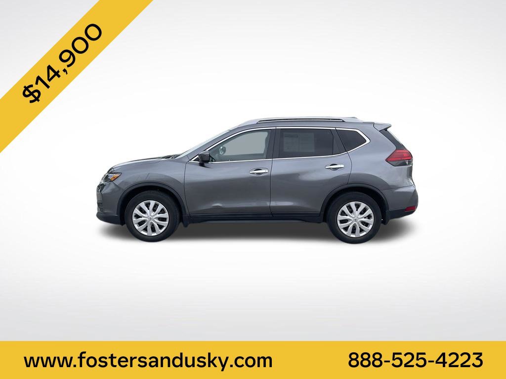 Used 2017 Nissan Rogue S w/ S Appearance Package FWD image 2