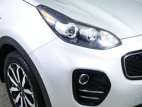 Used 2017 Kia Sportage EX w/ EX Premium Package AWD/4WD image 16